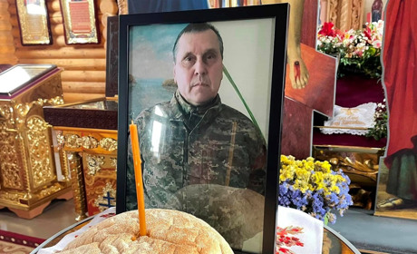 У Нікополі в останню путь провели полеглого захисника України Андрія Зубовича