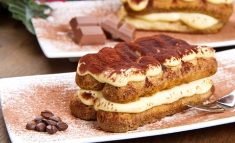 Два рецепти тірамісу: без сирих яєць і традиційний італійський