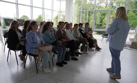 У Городку освітян навчали підтримувати інших і не втрачати власний ресурс