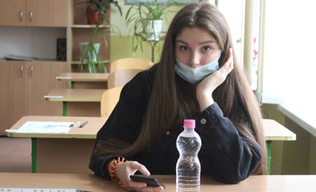 До школи йдемо, але не всі. Як учні Городоцької громади навчатимуться у «червоній» зоні