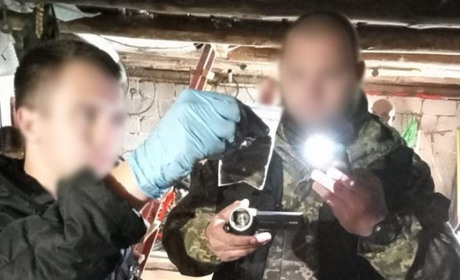 Мешканець Чернігівського району вдома зберігав наркотичні засоби та вирощував елітні сорти конопель