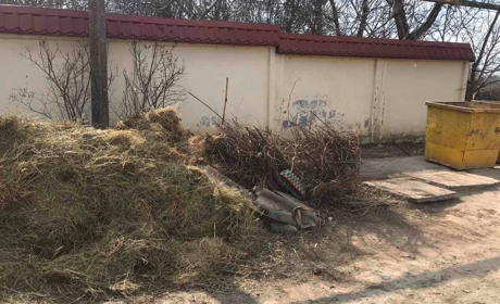 Біляївські комунальники дякують і водночас засмучені: мешканці знову додають їм зайвої роботи