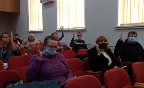 У Сватовому депутати райради направили звернення про ремонт доріг: про які йдеться, що вирішували ще