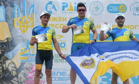Крутили педалі – наближали Перемогу: команда ПАЕС здобула першість у благодійному веломарафоні