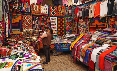 Послаблення карантину: Уряд дозволив роботу непродовольчих ринків