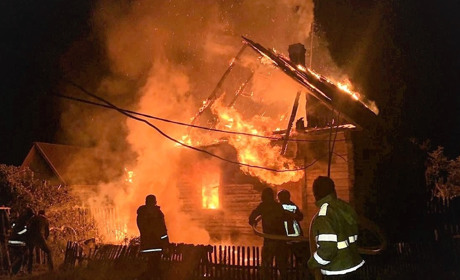 Пожежа на Сарненщині: рятувальники виявили мертвого чоловіка в будинку