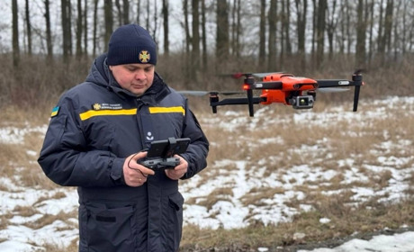 Рятувальники у Звягелі моніторять стан пожежної безпеки екосистем за допомогою БпЛА