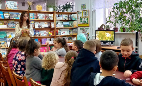 У дитячій бібліотеці відбувся майстер-клас з виготовлення валентинок