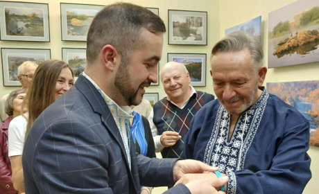 «З любов’ю зітканий цей світ над Бугом»: виставка фотокартин Олександра Ігнатьєва у Первомайську