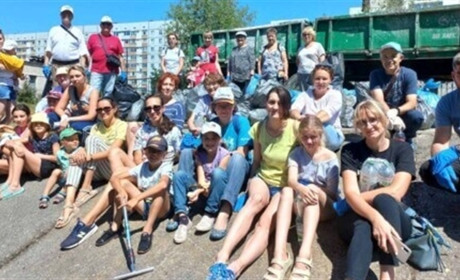 Переселенка із Краматорська організувала толоку в Нетішині