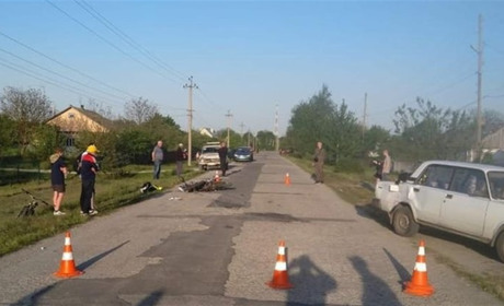 Поліцейські встановлюють обставини ДТП, у якій травмувався 15-річний мотоцикліст