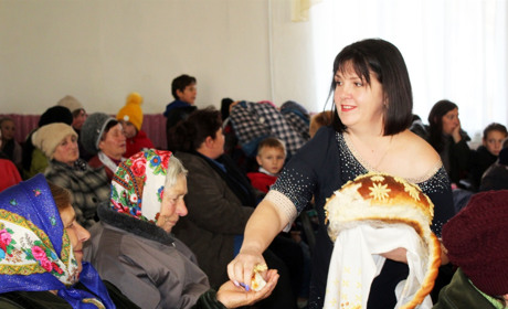 Як працівників СФГ "Олімп", пайовиків та односельців вітали із Днем трудівників села