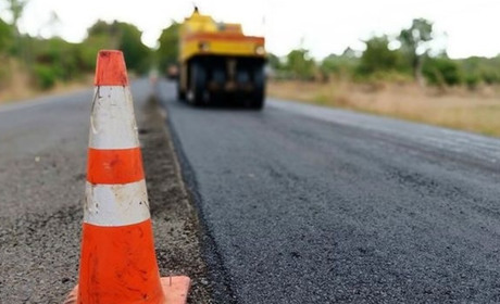 Асфальт поклали без щебня 