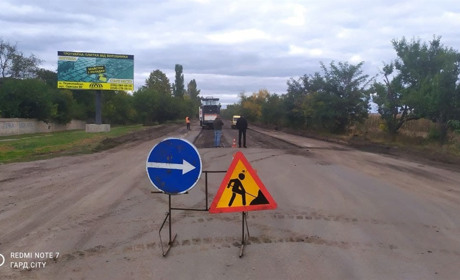 Роблять на чотири, збираються ще на тринадцять мільйонів: ремонт Кам’яномостівської в Первомайську