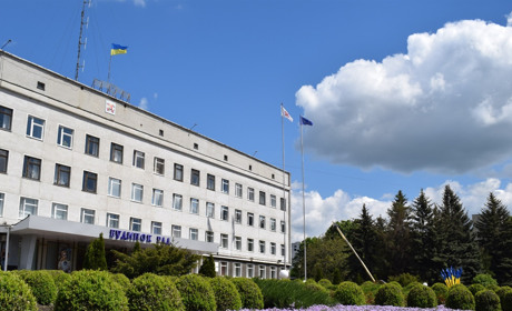 На черговій сесії міськради розглянуть більше двадцяти земельних питань