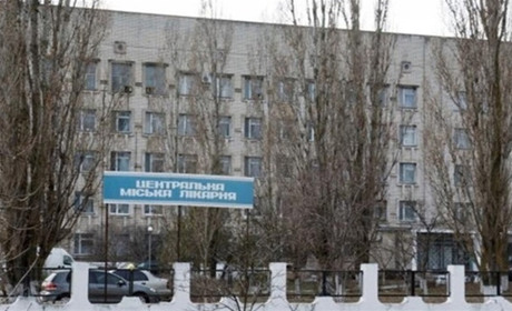 "Чого ви сюди понаїхали": як лікують жителів Нової Каховки у Генічеську і Криму