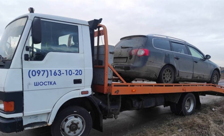 У військового обікрали автівку в Шосткинській громаді, потрібна ваша допомога