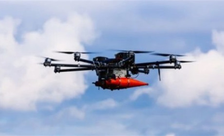 Втратив обидві ноги: у Херсоні ворожий дрон атакував чоловіка