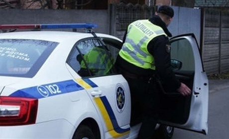 Заплатила за джинси, а їх так і не вислали: шахрайство, сварки і дві смерті в хроніці поліції
