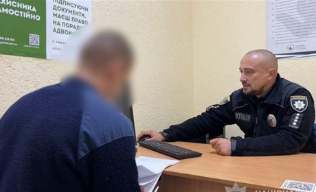 Кривавий фінал застілля: на Шосткинщині чоловік убив знайомого і намагався приховати злочин.