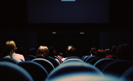 На різдвяні свята у Сватовому покажуть шість фільмів та мультфільмів