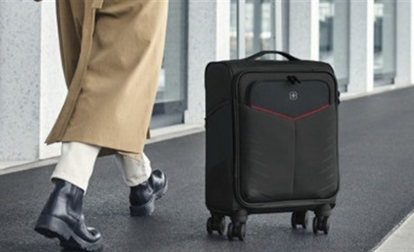 Валіза середня: який формат підійде для поїздок на 5-7 днів