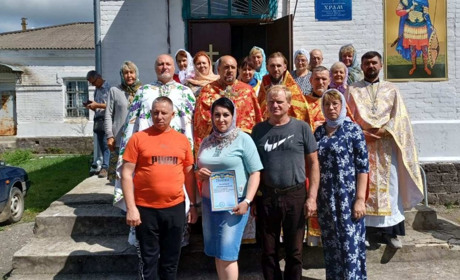 Престольне свято в храмі Іоана Воїна в Слов’янці: молилися за Україну та дякували волонтерам
