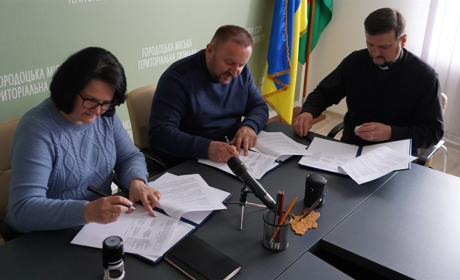 Городоцька громада підписала Меморандум із БФ «Карітас-Хмельницький УГКЦ». Про що угода?