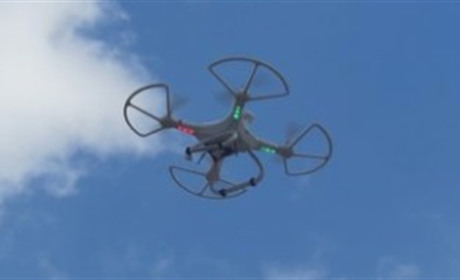 В Антонівці під Херсоном окупанти вбили з дрона чоловіка на зупинці