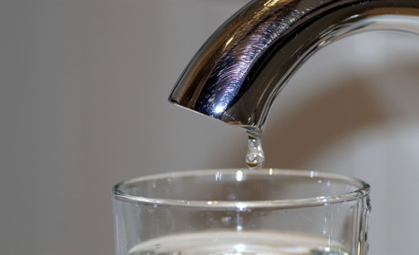 7 листопада у Сватовому хлоруватимуть воду. В цей день краще не пити з крану