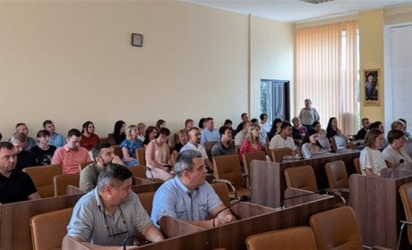 У сусідів: резервне живлення за 2 мільйона, державні нагороди, перехід до ПЦУ