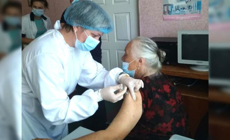Масова вакцинація проти COVID-19 у Городку. Де і якою вакциною щеплюють