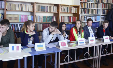 У Попаснянському районі втретє проведуть гру для школярів «Модель ООН»