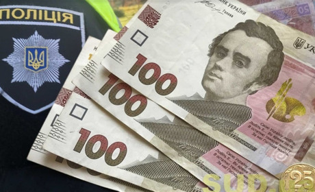 У Городку оштрафували чоловіка, який пропонував хабар поліцейським