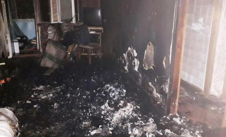 Спасатели огонь ликвидировали быстро, людей эвакуировать не стали 