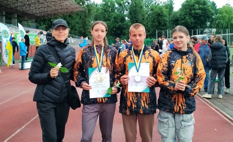 Юні легкоатлети Барської ДЮСШ «Колос» здобули нагороди чемпіонату області