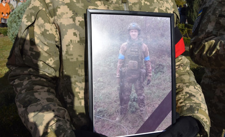 Повернувся Героєм на щиті: Нетішин провів у вічність свого захисника Дениса Щелкуна