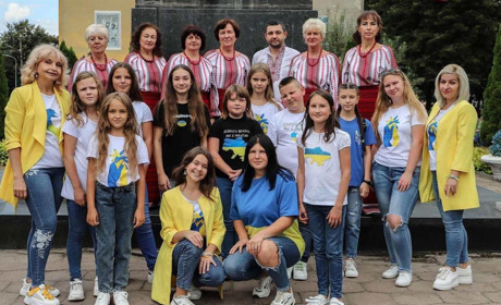 Десять тисяч гривень зібрали для військовослужбовців на благодійних концертах у Комареві та Сокалі