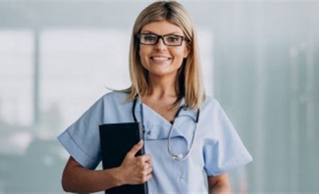 Вакансії у Старокостянтинові: потрібні касир, лаборант, медична сестра