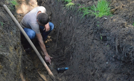 В Біляївці замінили на новий один з магістральних водоводів: що це дасть місту в перспективі