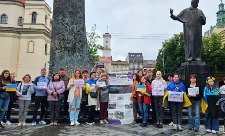 У Львові відбулася акція на підтримку жителів Херсонщини