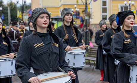 У Чорткові відбувся марш юних патріотів
