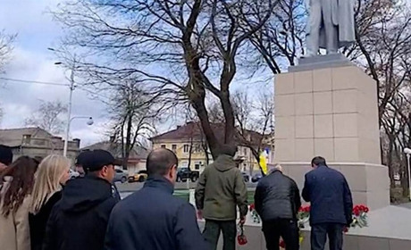 В Измаиле 208-ю годовщину со Дня рождения Тараса Шевченко отметили митингом (видео)