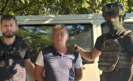 У Херсоні затримали агента рф, який збирав дані для коригування вогню по правобережжю області