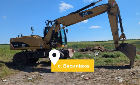Біля села Василівка активісти не дали закопати у землю тонни зіпсованого м’яса тварин