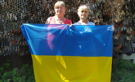 Вивезли в Умань прапор через 36 російських блок-постів і мріють повернутись з ним до Нової Каховки