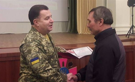 За что мелитопольский поэт удостоился премии в Министерстве обороны Украины