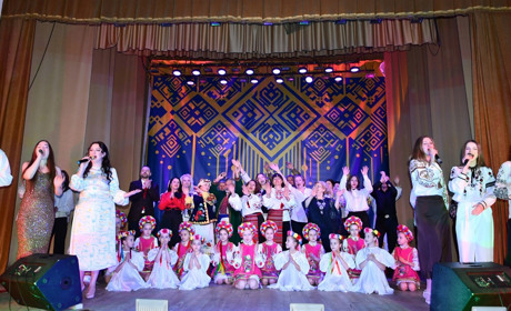 56 500 гривень - результат благодійного концерту «Непереможна Україна»