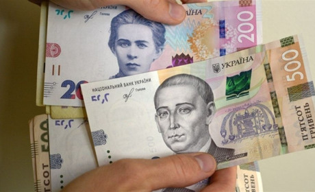 Під час війни бізнесу видаватимуть кредити під 0%, а вкладникам повертатимуть 100% депозитів