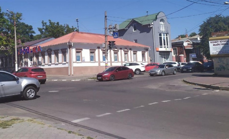 В Херсоні не працюють світлофори в центрі міста вже кілька днів. Що сталось і коли полагодять?